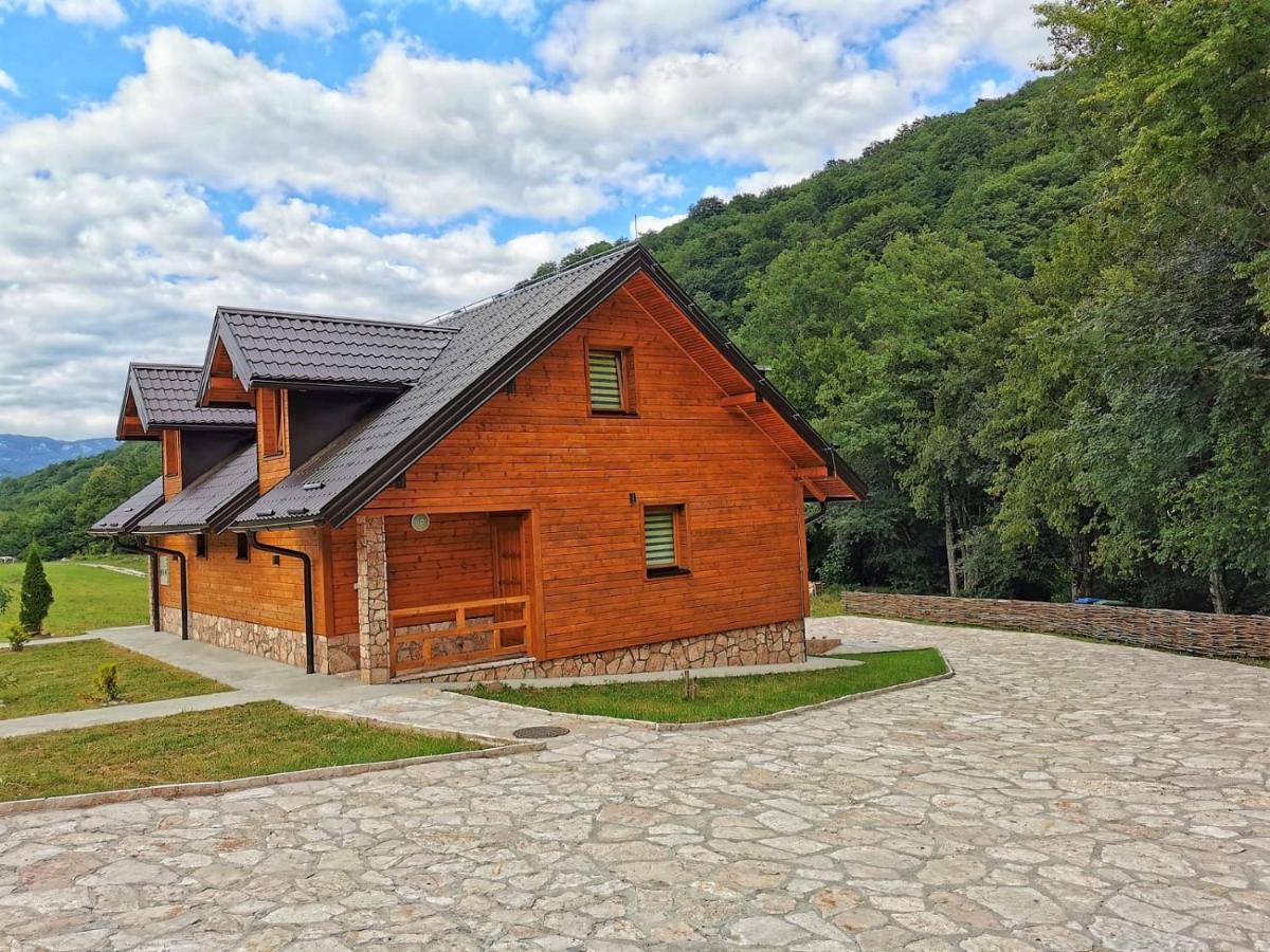 Vila "Maglic" Тьентиште Экстерьер фото