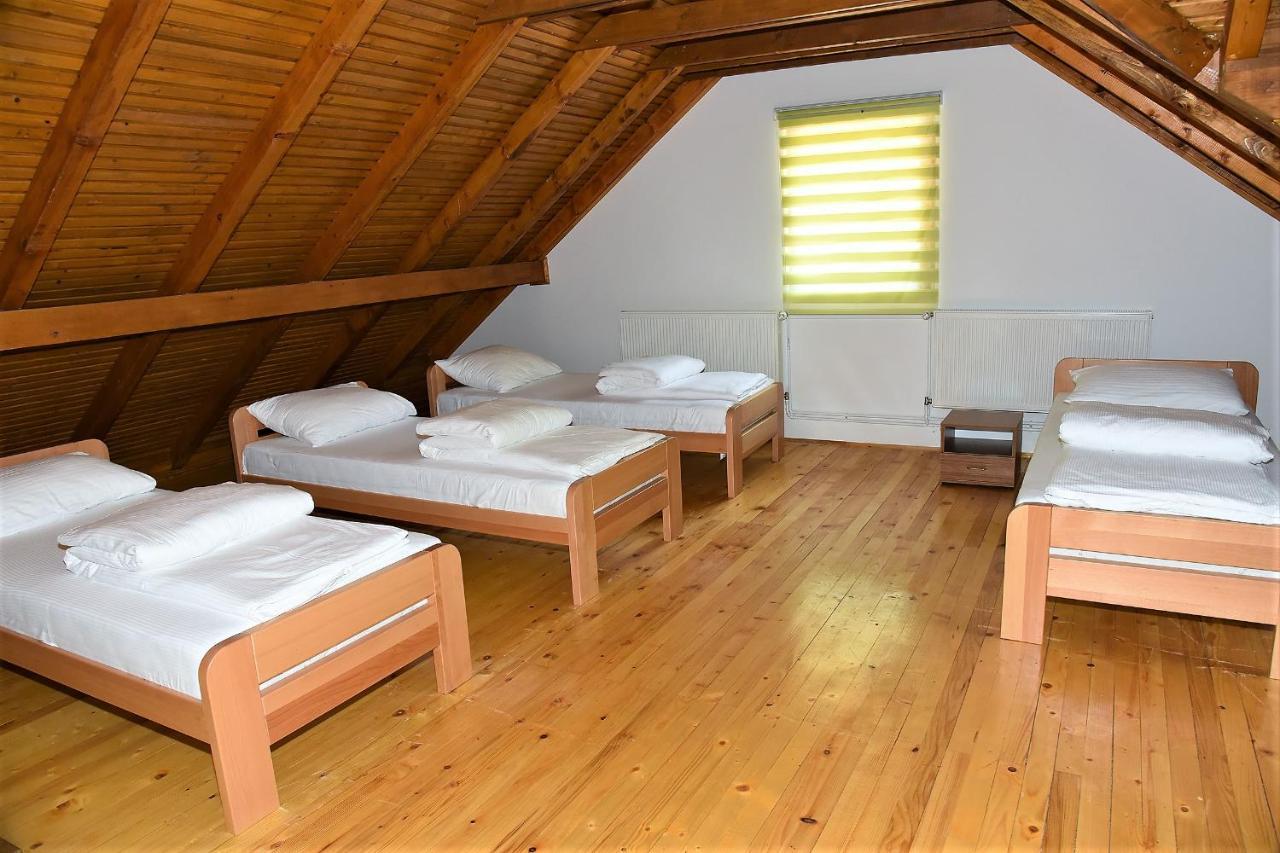 Vila "Maglic" Тьентиште Экстерьер фото